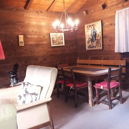 Holzwurm Apartment *